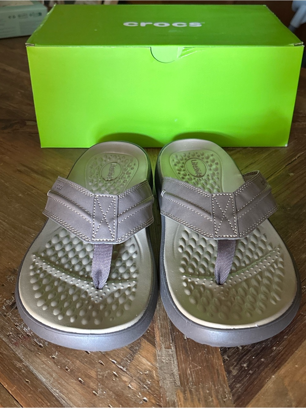 NEW CROCS Yukon Vista Litezide Flip Espresso Men’s Sandals Size 13 - Picture 7 of 9